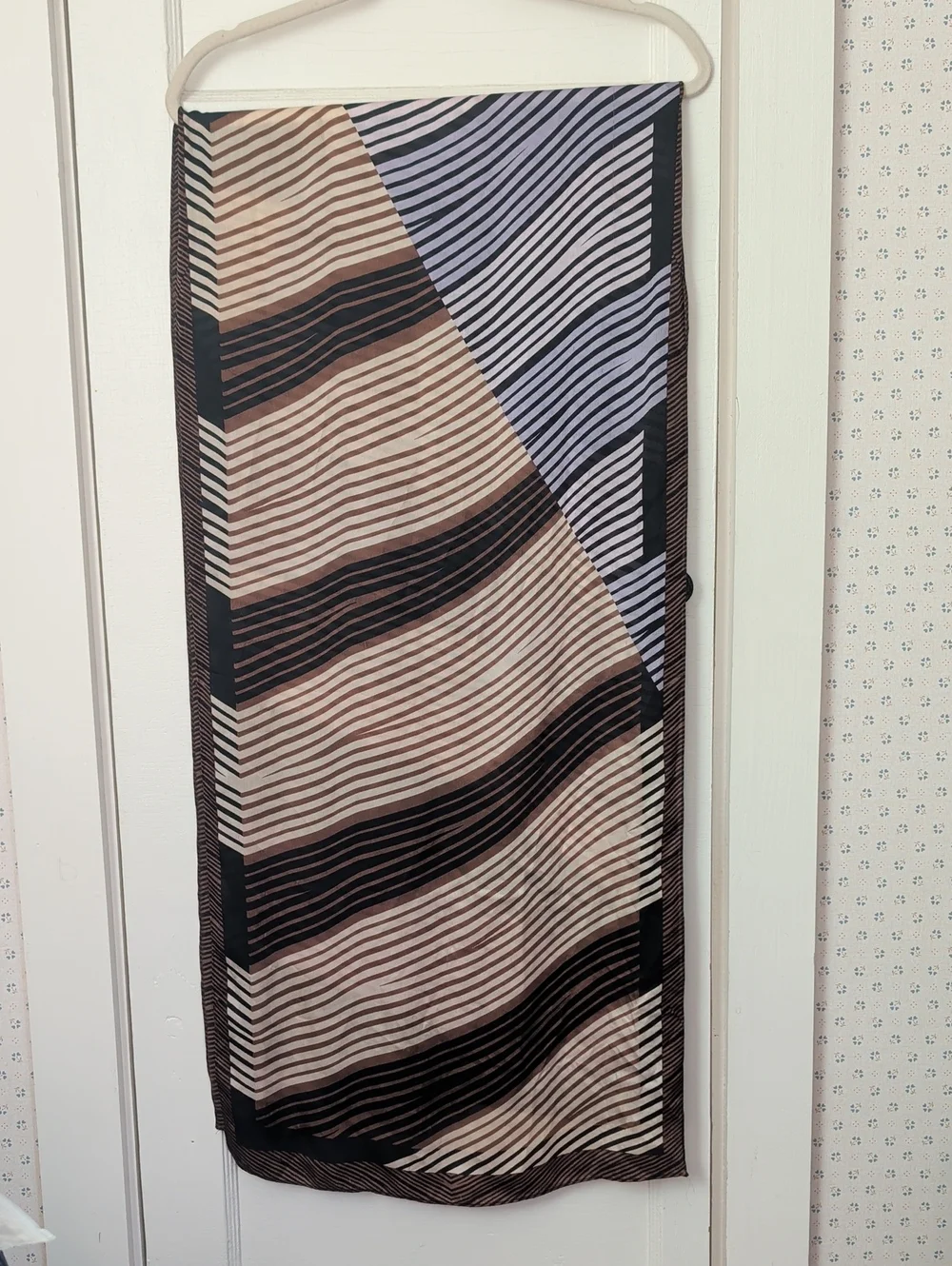 Vince Camuto Silk Scarf Black Brown Horizontal Striped Lightweight Rectangle VTG